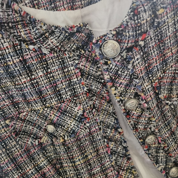 Guess jacket xs size - Picture 14 of 15